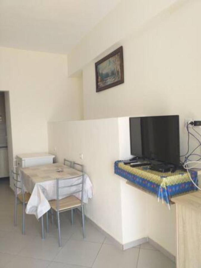 Vasili Sunstay Apartments Sarandë Exterior foto