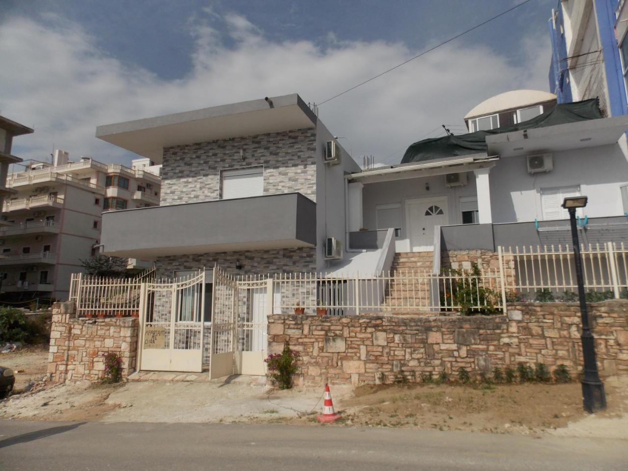 Vasili Sunstay Apartments Sarandë Exterior foto